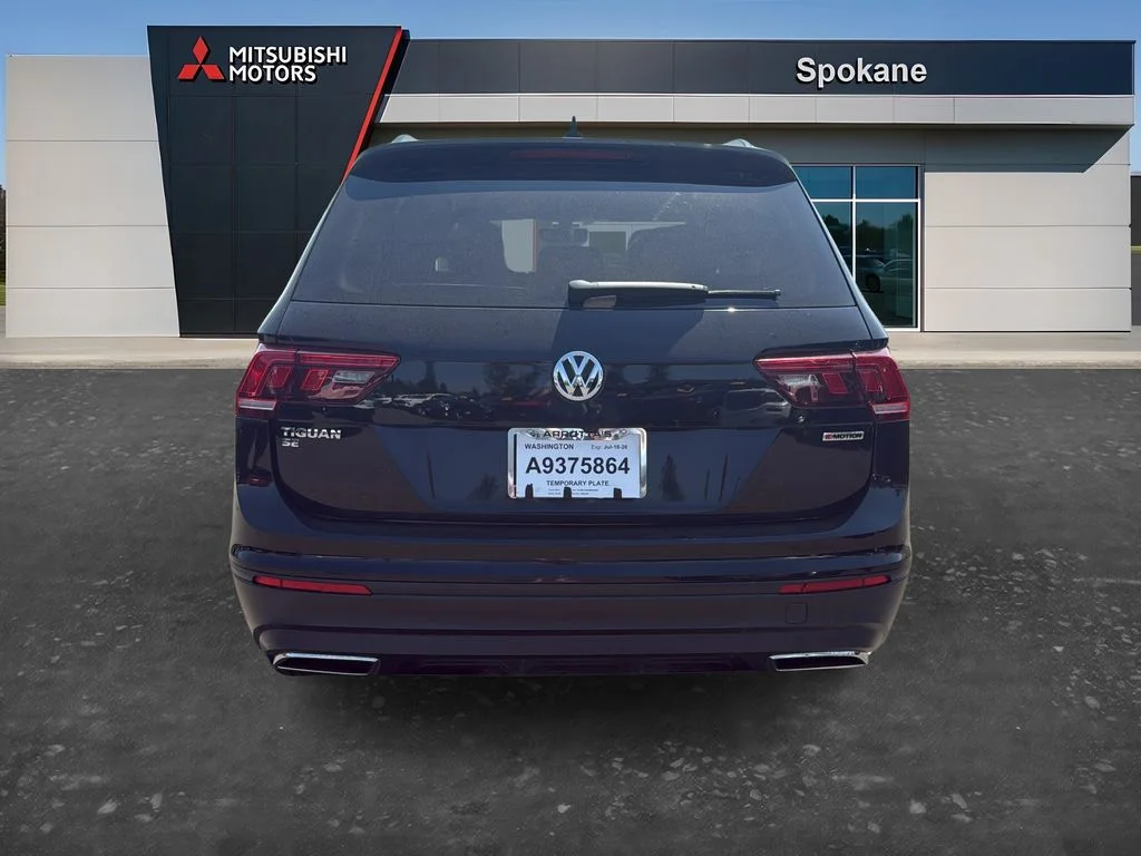 Used 2019 Deep Black Pearl Volkswagen SE image 6