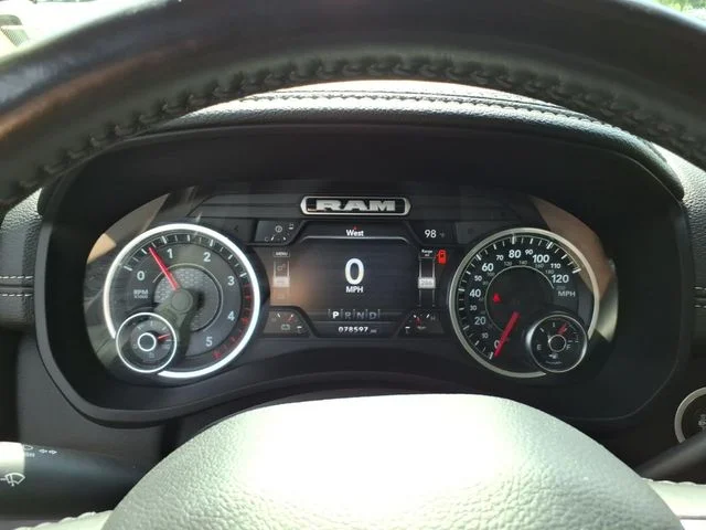 Used 2022 Blue Ram Laramie image 27