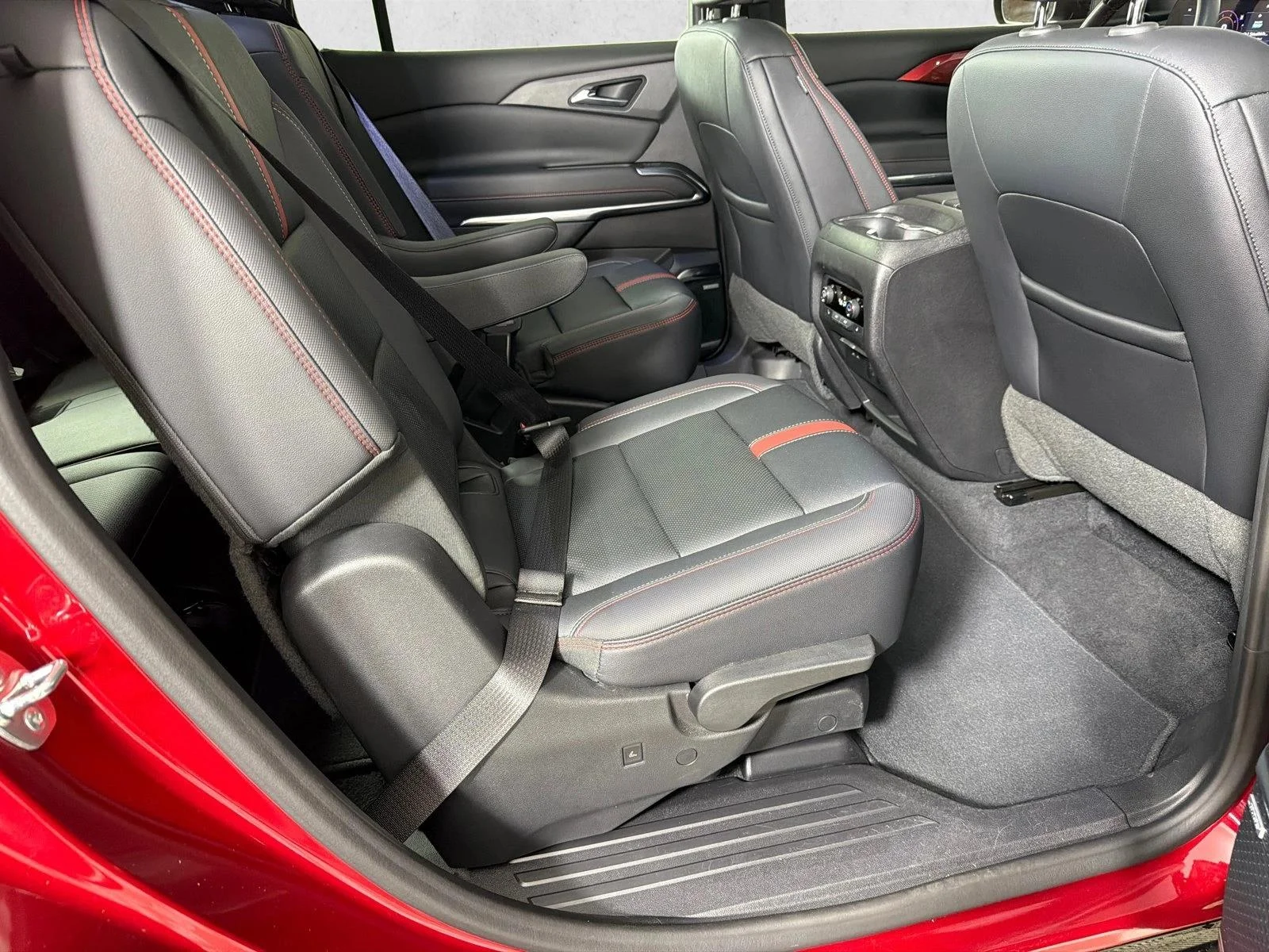 Used 2024 Gray Chevrolet AWD RS image 17