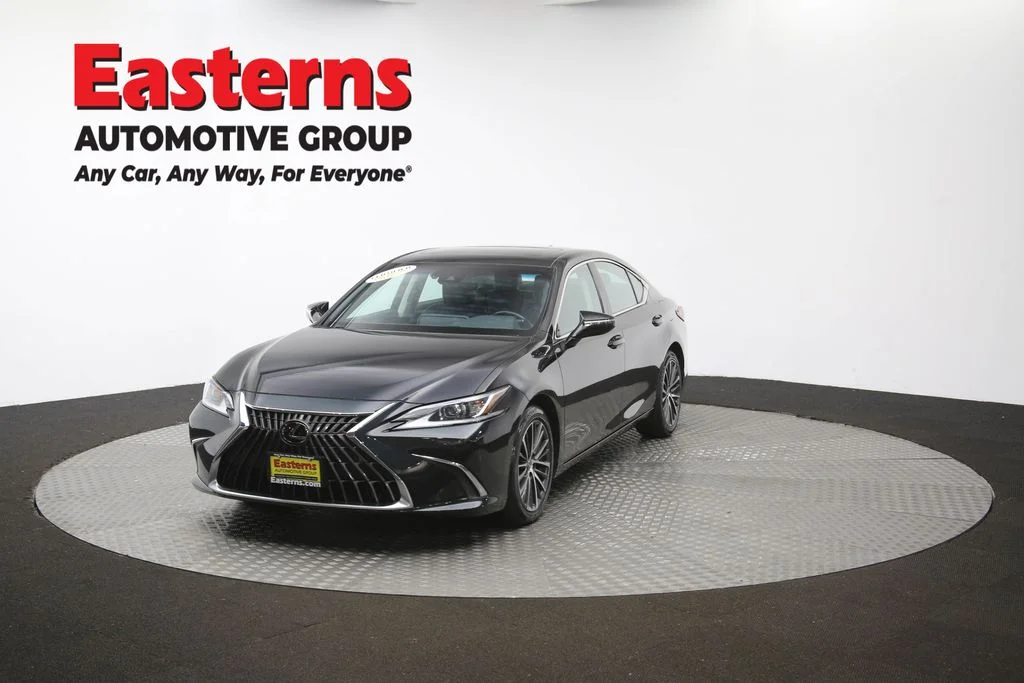 Used 2023 Black Lexus 350 image 57