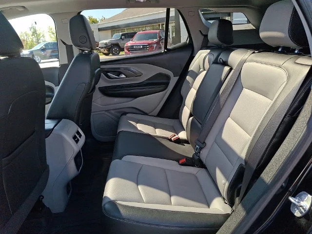 Used 2023 Black GMC SLT image 10