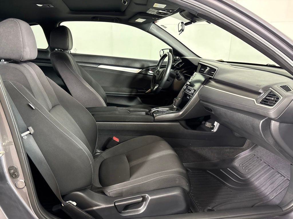 Used 2019  Honda EX image 14