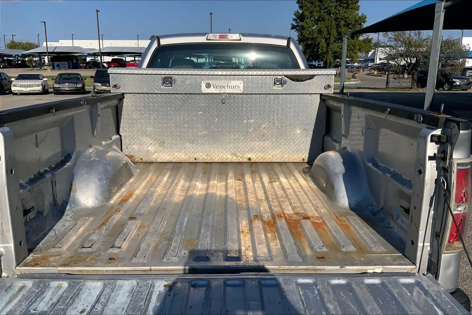 Used 2014 Ingot Silver Metallic Ford XL image 32