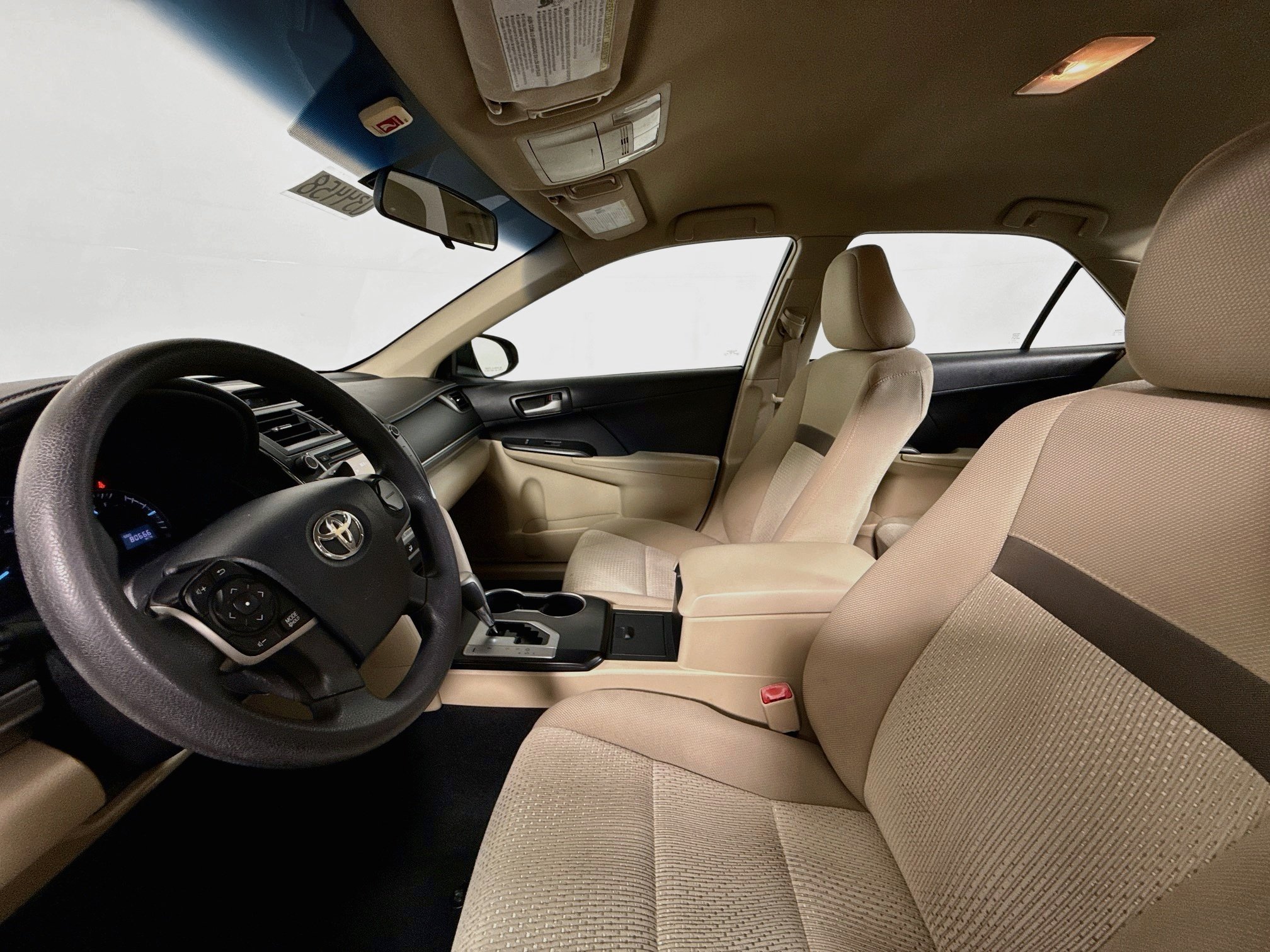Used 2014 Creme Brulee Mica Toyota LE image 19