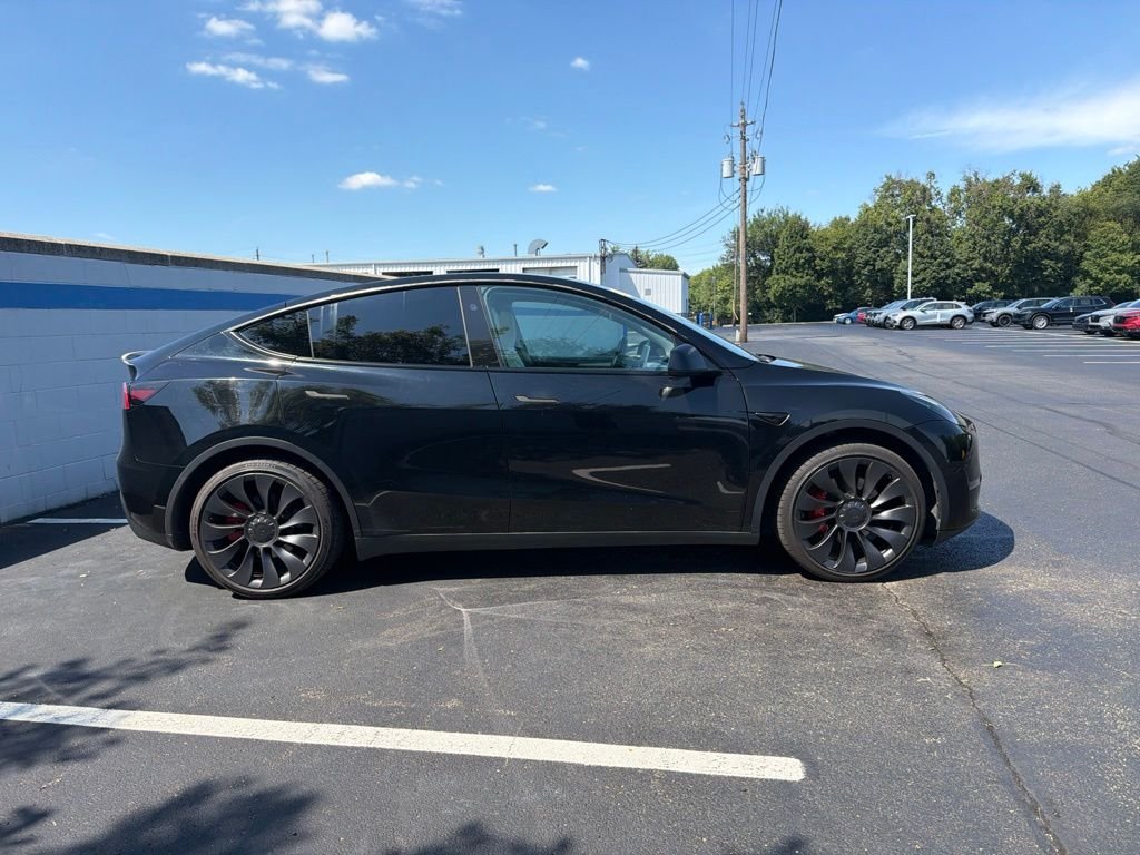 Used 2023  Tesla Performance image 6