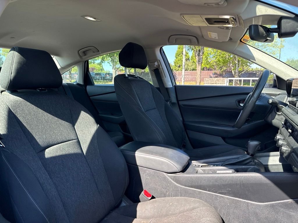 Used 2023 Canyon River Blue Metallic Honda LX image 22