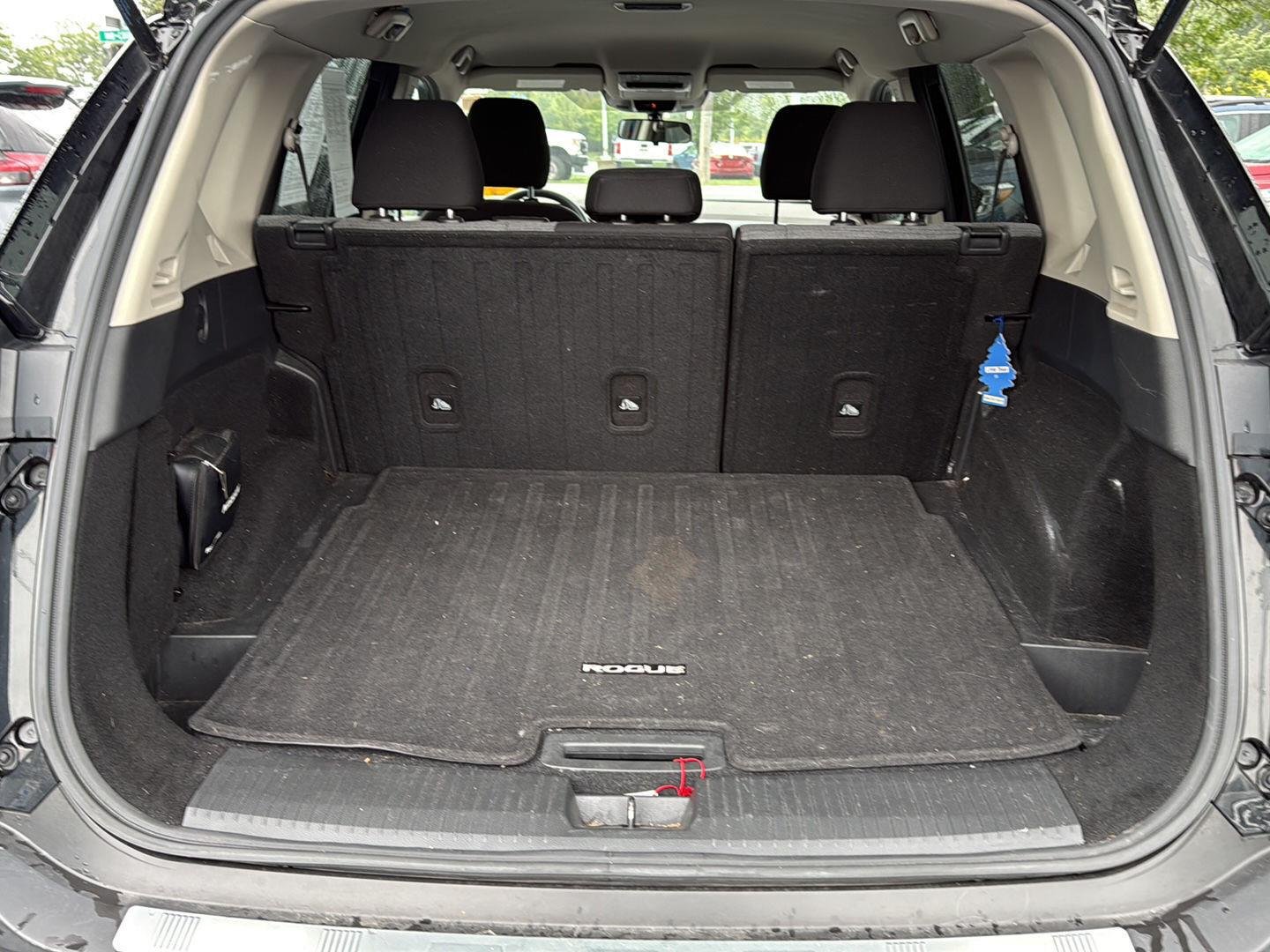 Used 2021 Super Black Nissan SV image 8