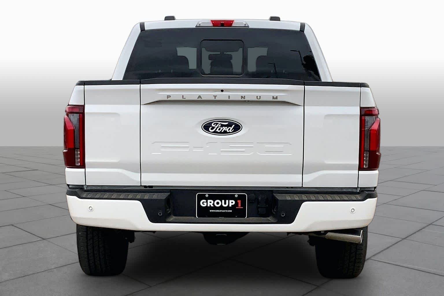 New 2026 Star White Metallic Tri-Coat Ford Platinum® image 4
