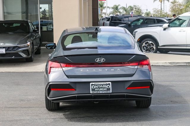 Certified Used 2025 Gray Hyundai SEL Sport image 8