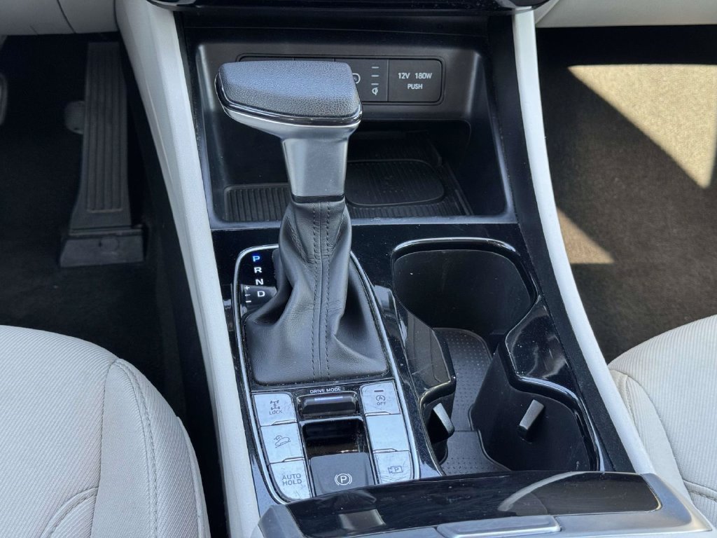 Used 2025 Gray Hyundai SEL image 8