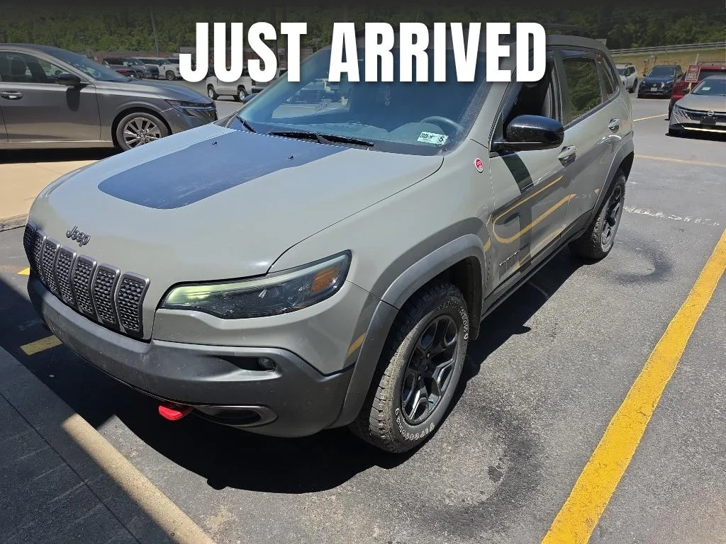 Used 2022 Sting-Gray Clearcoat Jeep Trailhawk image 1