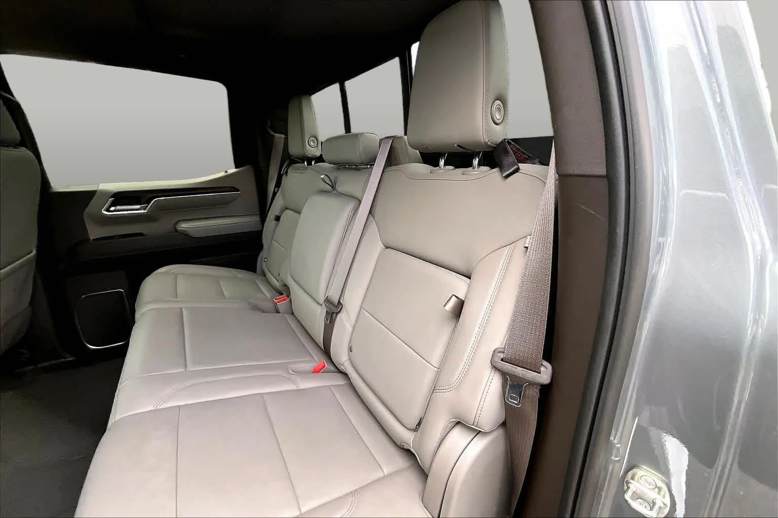 Used 2023 Sterling Metallic GMC SLT image 21