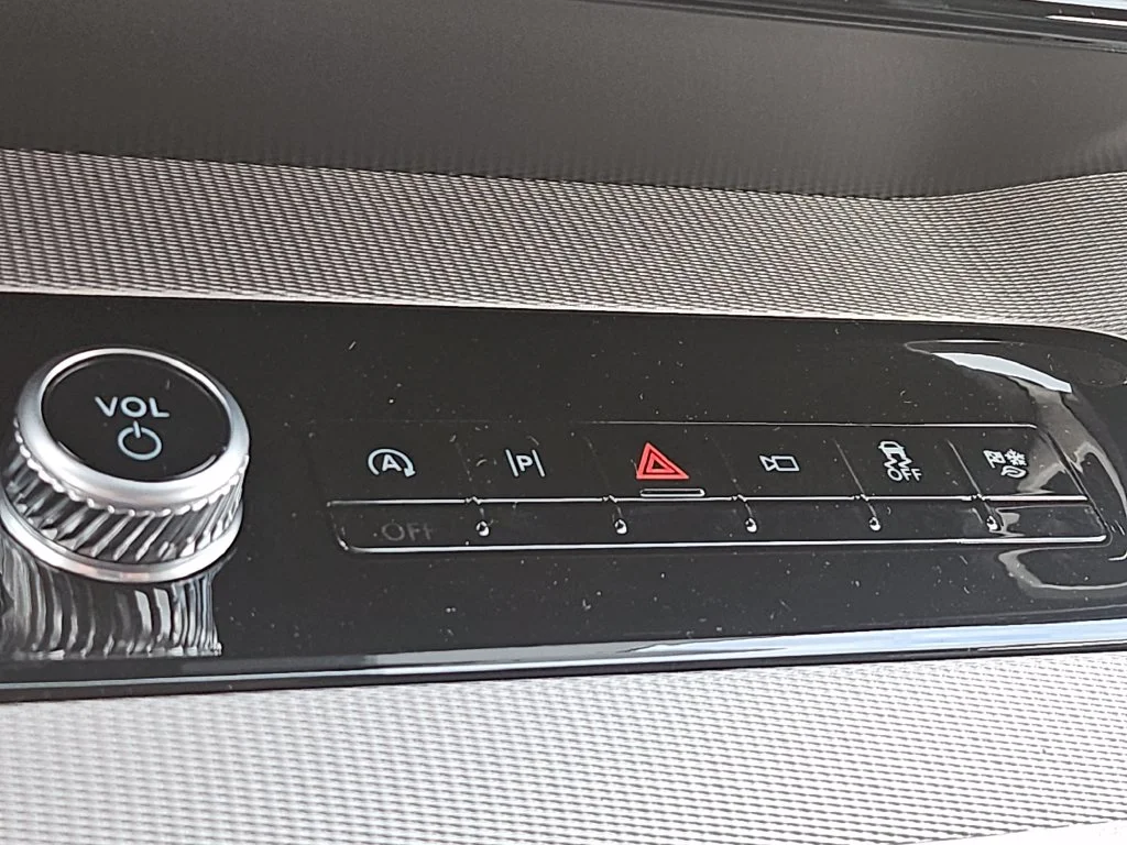 New 2027 Glacier Gray Metallic Tri-Coat Ford MAX Active image 36