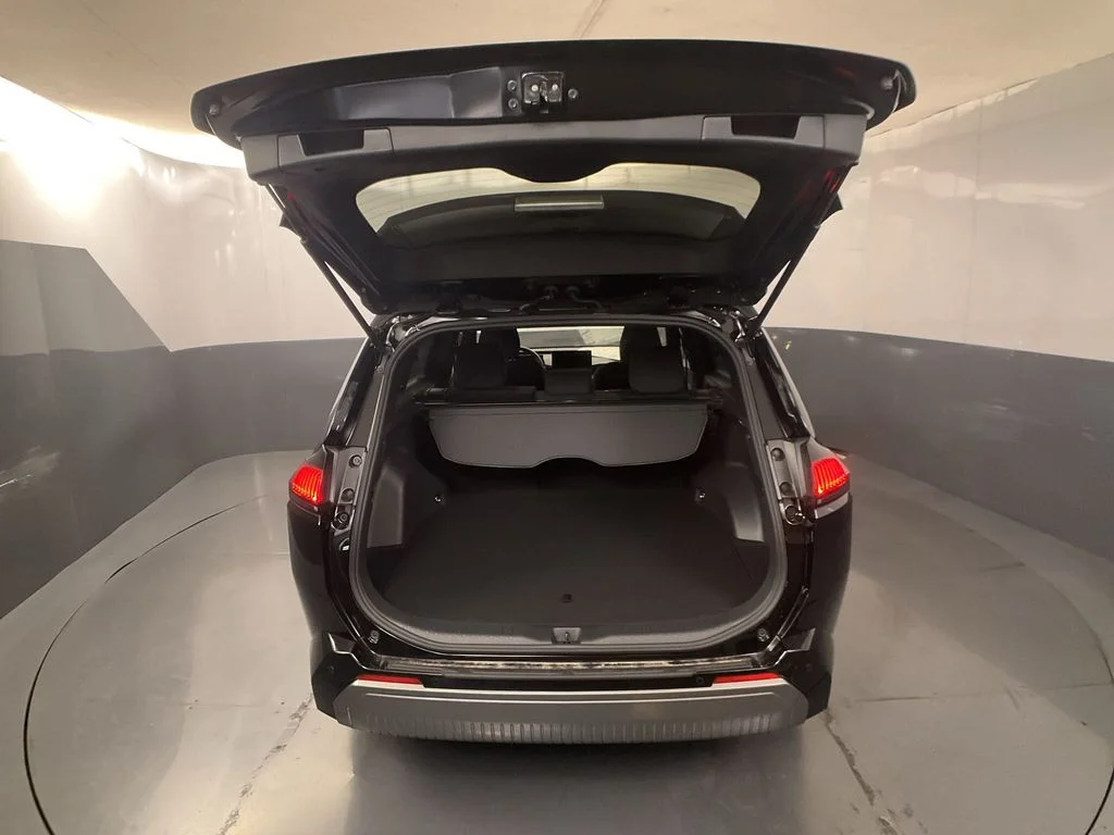 New 2026 Midnight Black Metallic Toyota SE image 30
