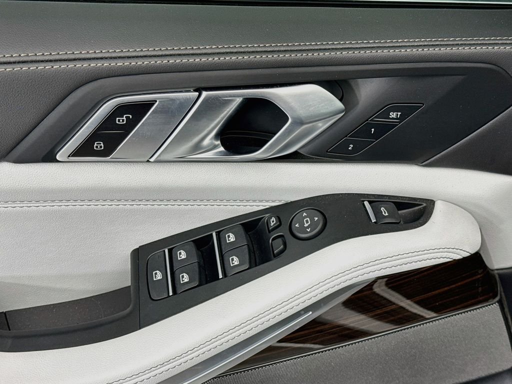 New 2026 Gray Metallic BMW xDrive40i image 22