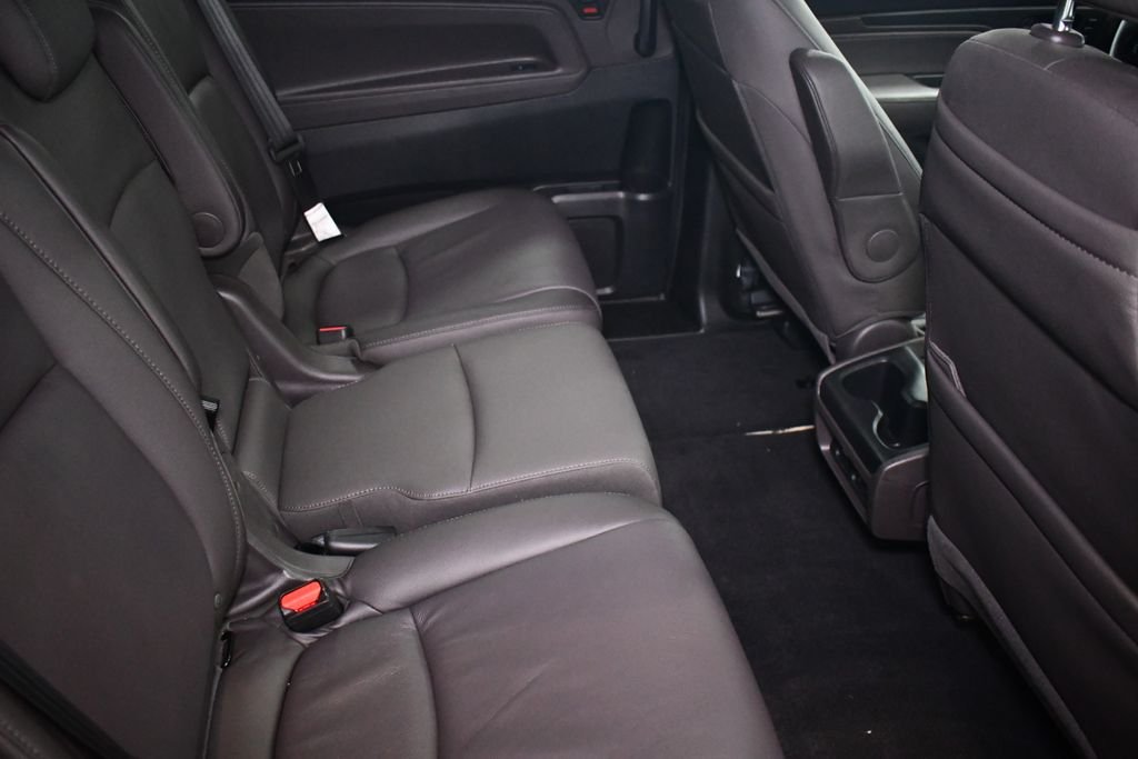 Certified Used 2020 Pacific Pewter Metallic Honda Touring image 28