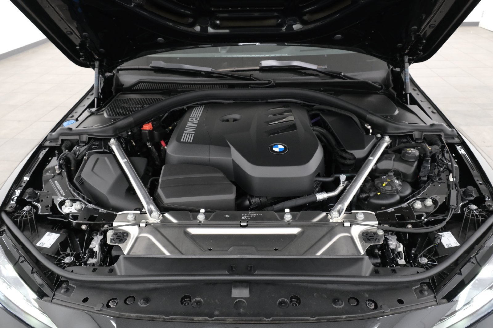 New 2027 Black Sapphire Metallic BMW 430i xDrive image 37