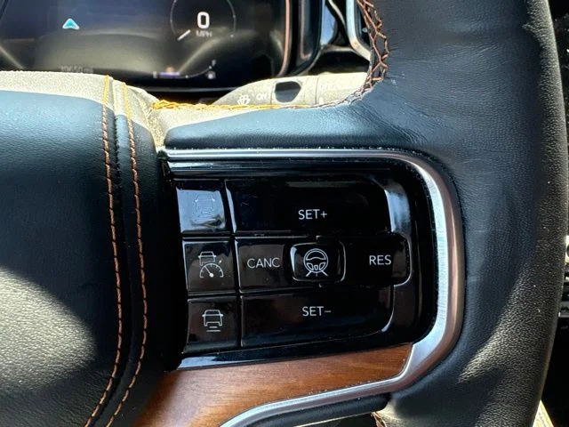 Used 2023 White Jeep Series III image 25