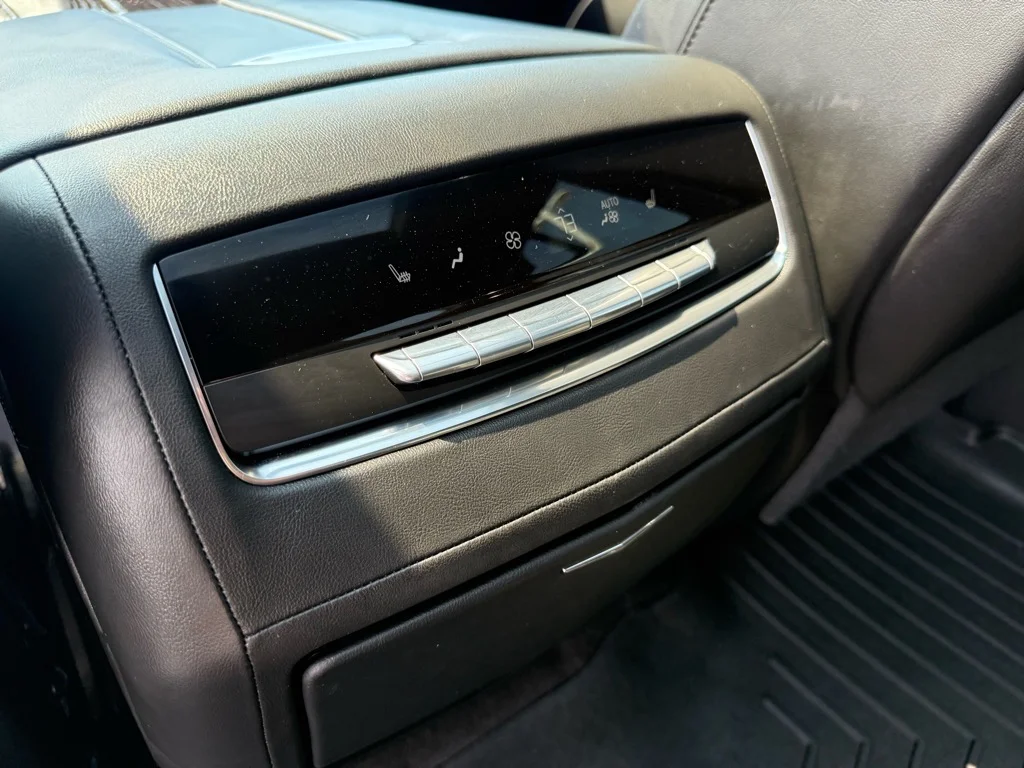 2022 Cadillac Escalade ESV Sport - Photo 18