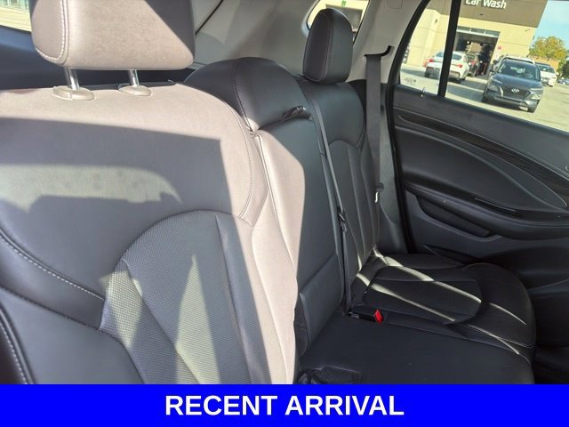 Used 2019 Red Buick Essence image 32