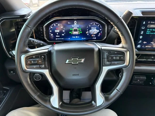 Used 2026 Summit White Chevrolet RST image 28