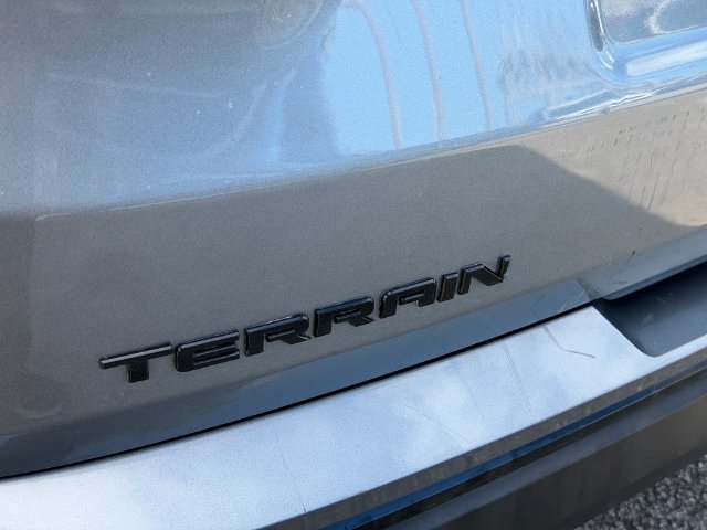 Used 2021 Gray GMC SLE image 13