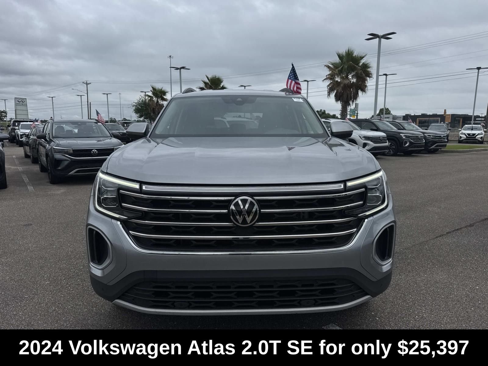 Used 2024 Silver Volkswagen 2.0T SE w/Technology image 2