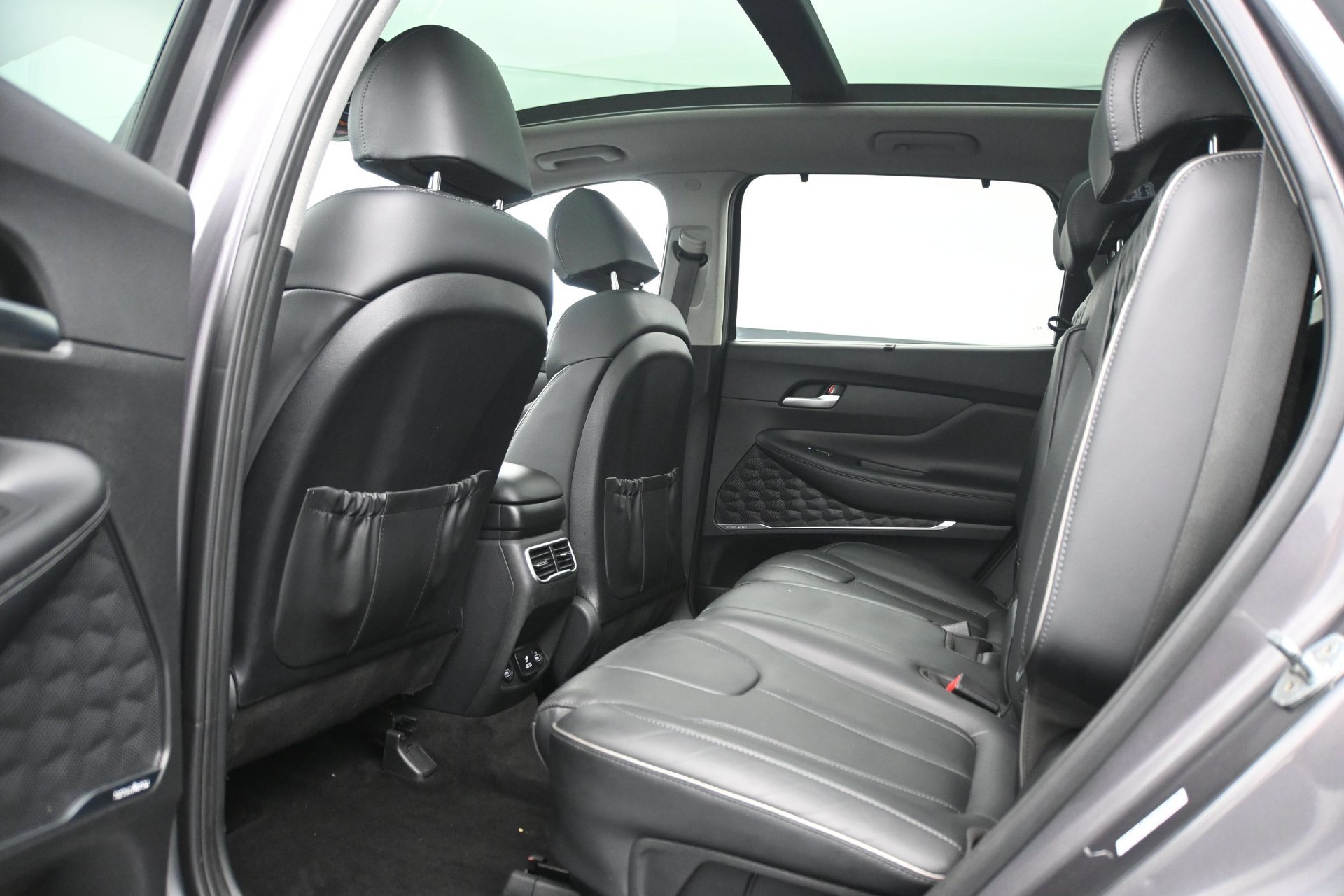 Used 2022 Portofino Gray Hyundai Limited AWD image 17
