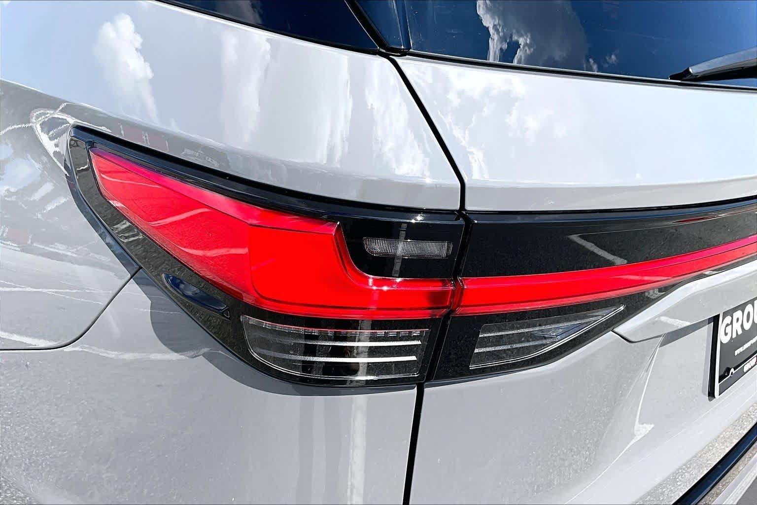 Used 2024 Incognito Lexus F SPORT Premium image 29