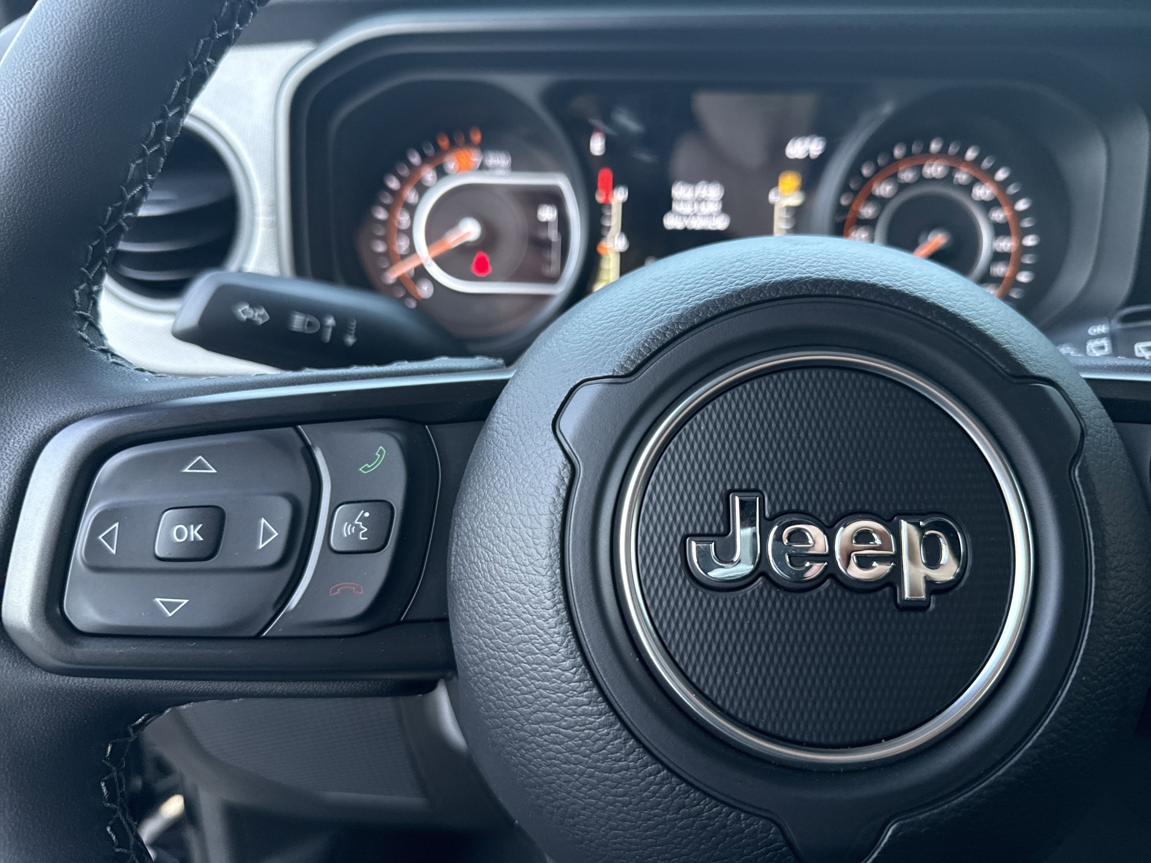 New 2026 Black Clear-Coat Exterior Paint Jeep Sport S image 27