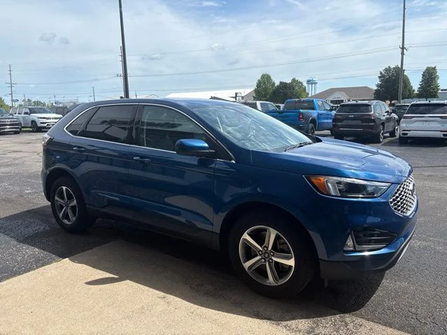 Used 2024 Blue Ford SEL image 8