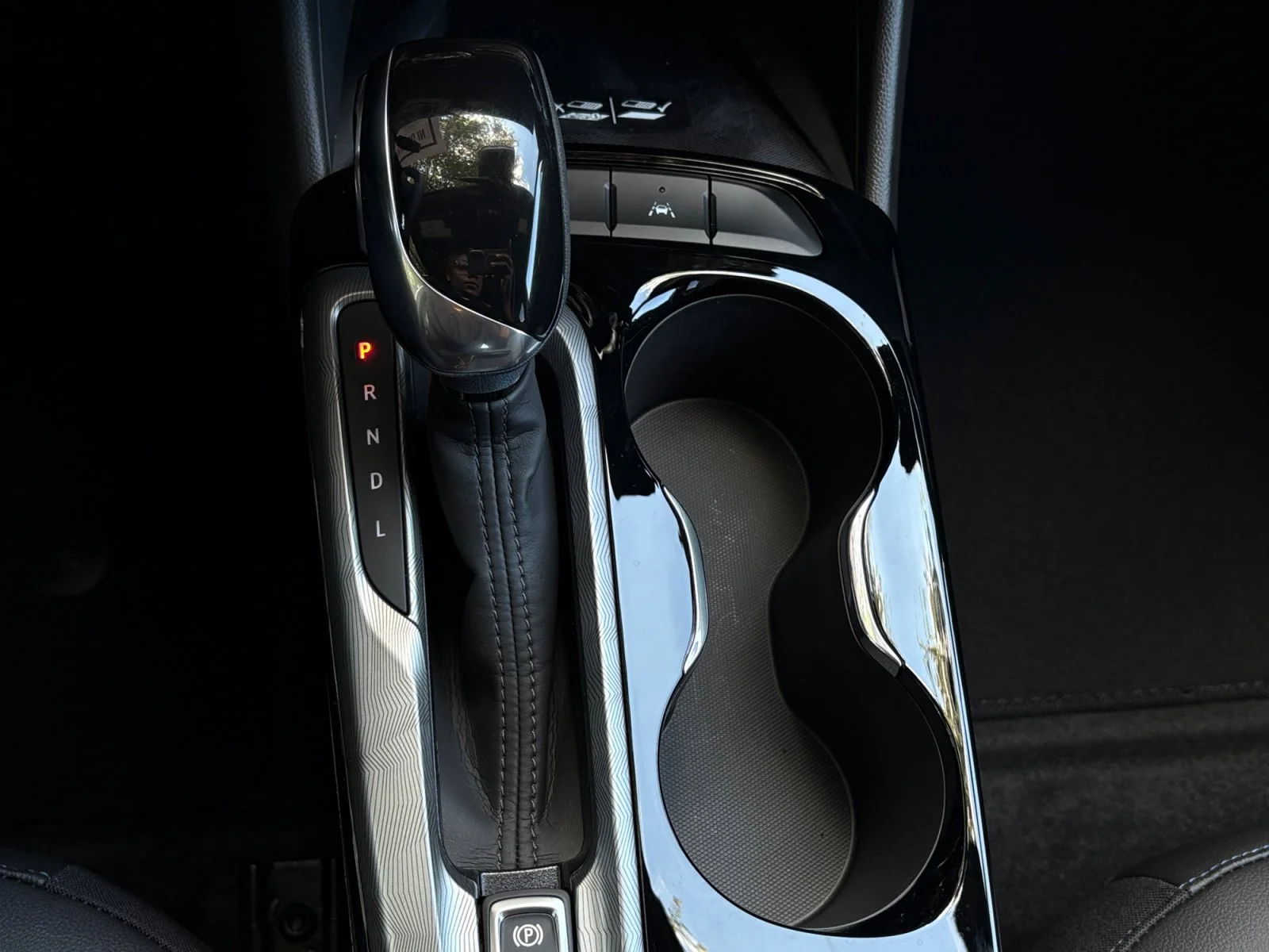 New 2026 Summit White Buick Sport Touring image 20