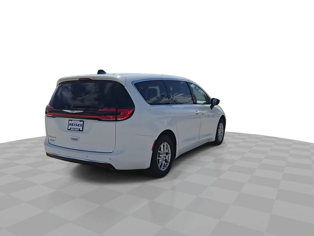 Used 2024 White Chrysler Touring L image 8