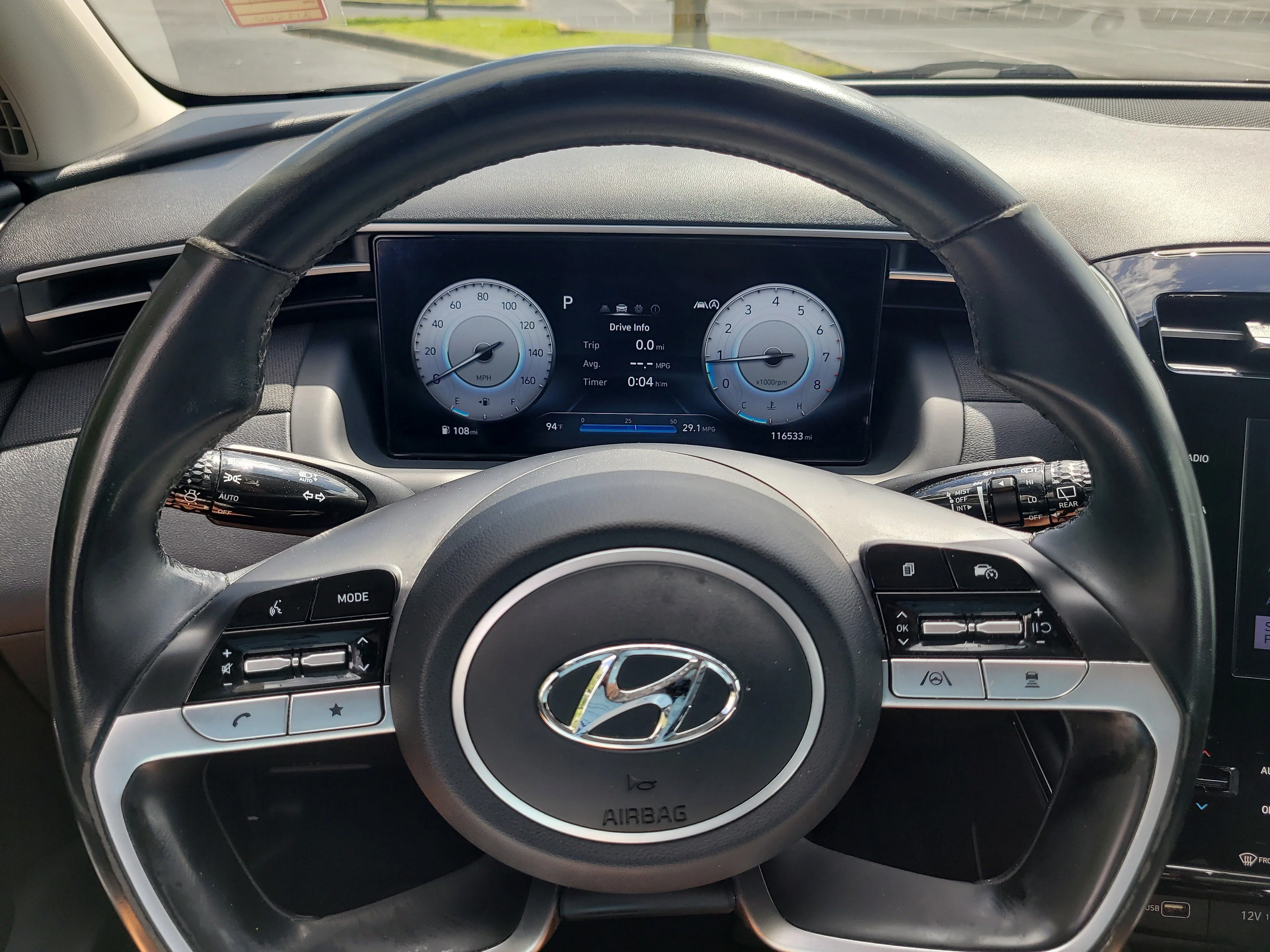 Used 2023 Amazon Gray Hyundai SEL image 31