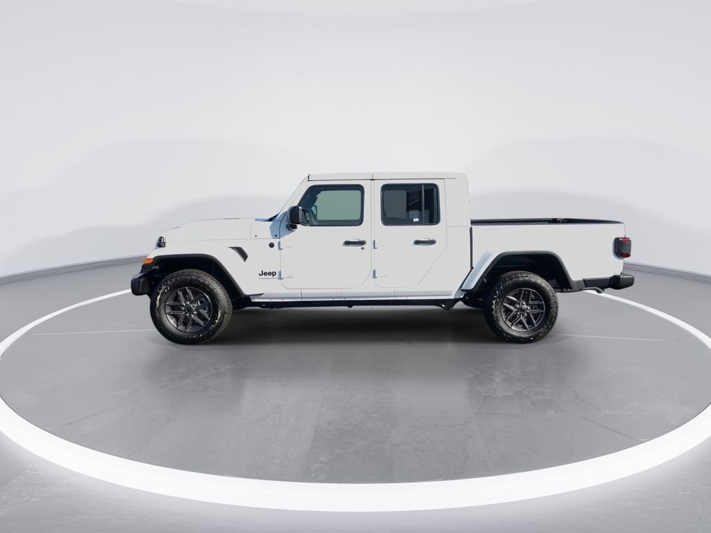New 2026 Bright White Clear-Coat Exterior Paint Jeep Sport S image 5