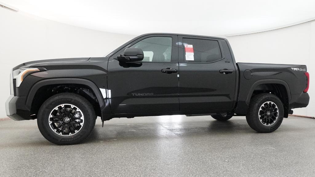 New 2026 Midnight Black Metallic Toyota SR5 image 15