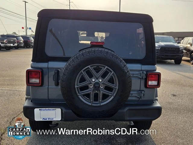 Used 2024 Gray Jeep Sport S image 11