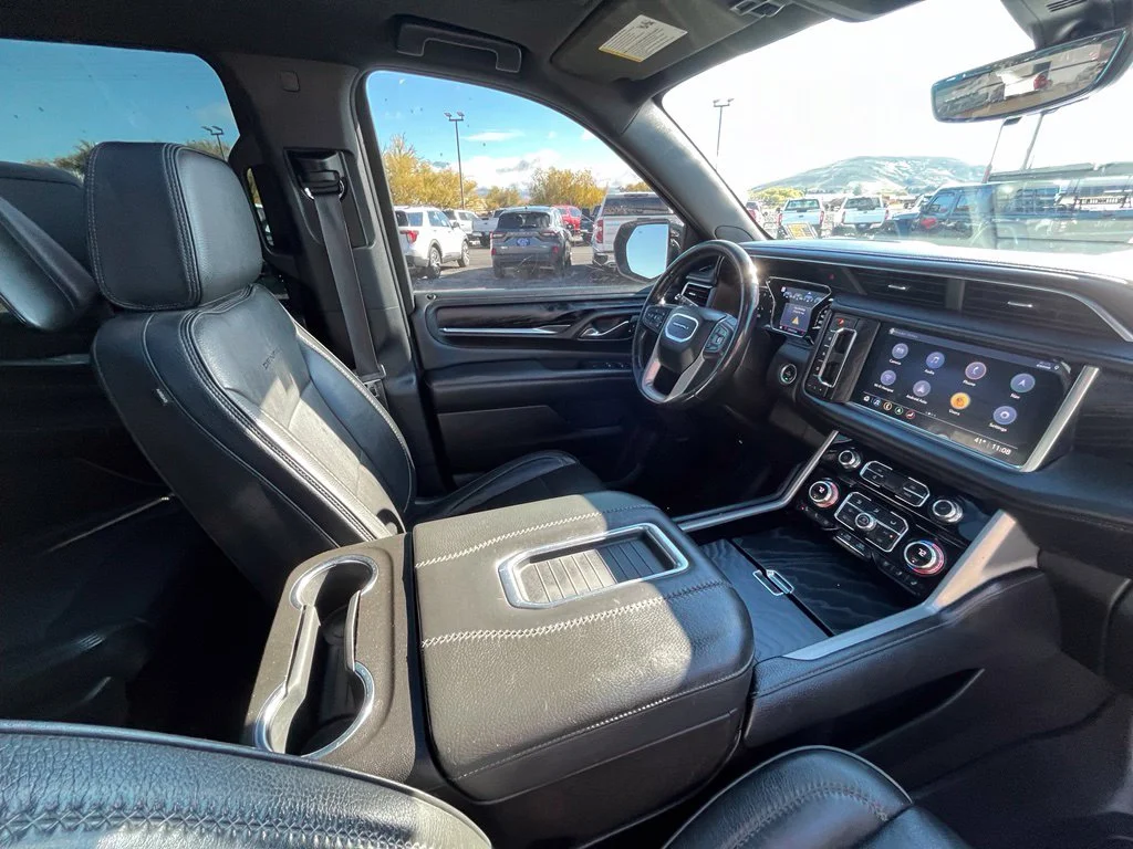 Used 2021 Black GMC Denali image 22
