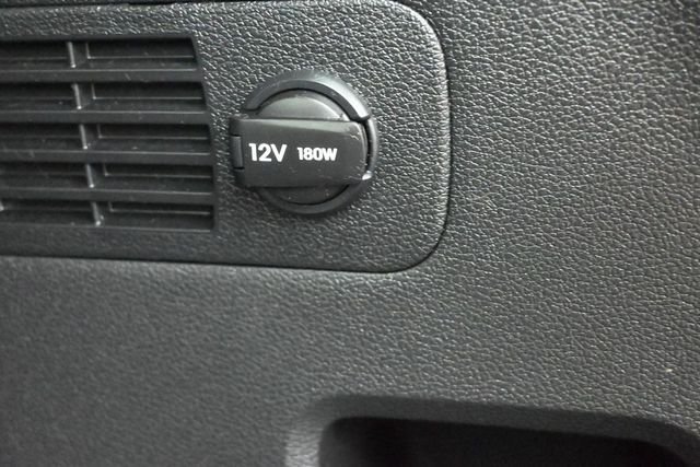 Used 2023 White Hyundai SEL image 16
