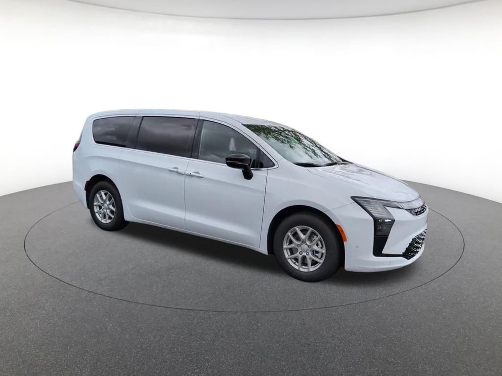 New 2027 Bright White Clear-Coat Exterior Paint Chrysler Select image 4