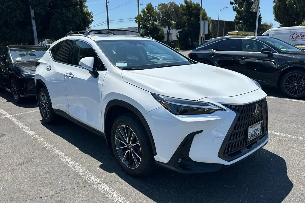 Certified Used 2026 White Lexus 350h Premium image 2
