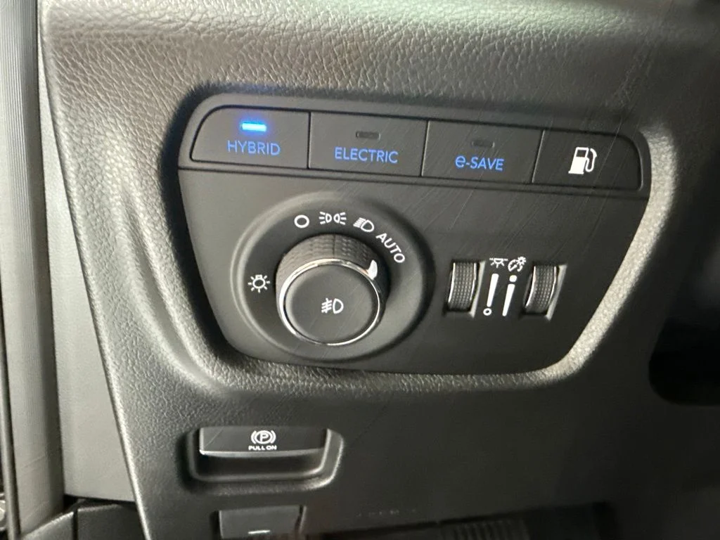 Used 2024 Black Jeep 4xe image 18