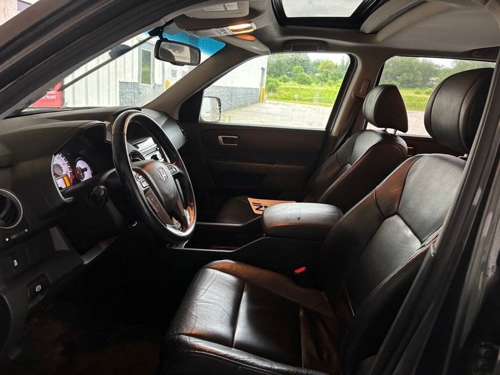 Used 2012  Honda EX-L image 10