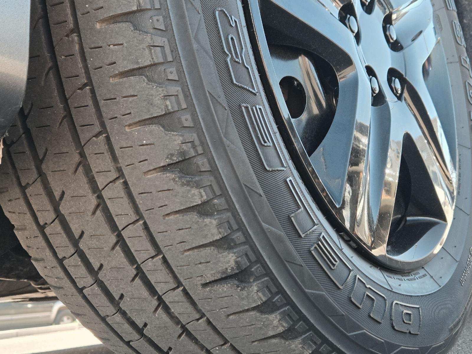 Used 2019 GRAY CHRYSLER L image 52