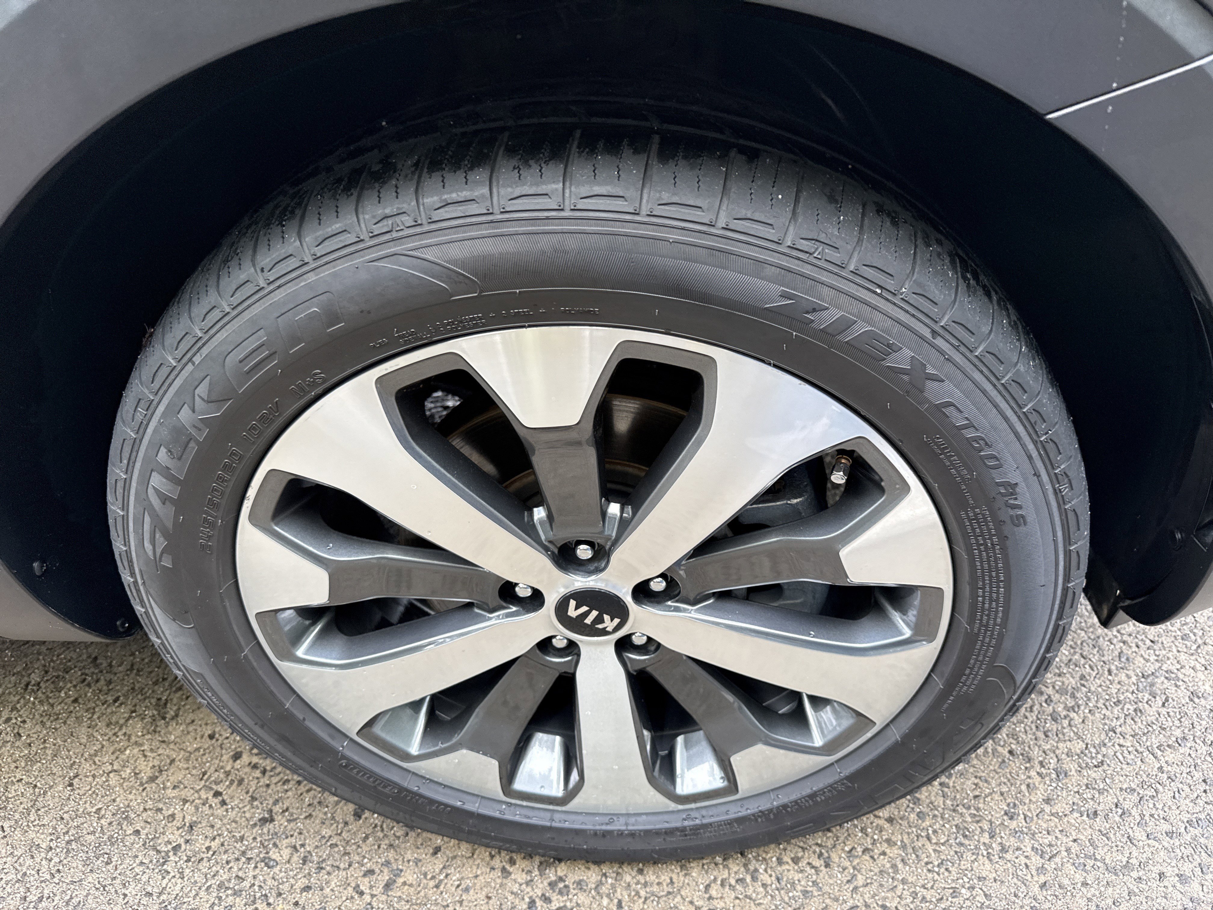 Used 2021 Gravity Grey Kia S image 12
