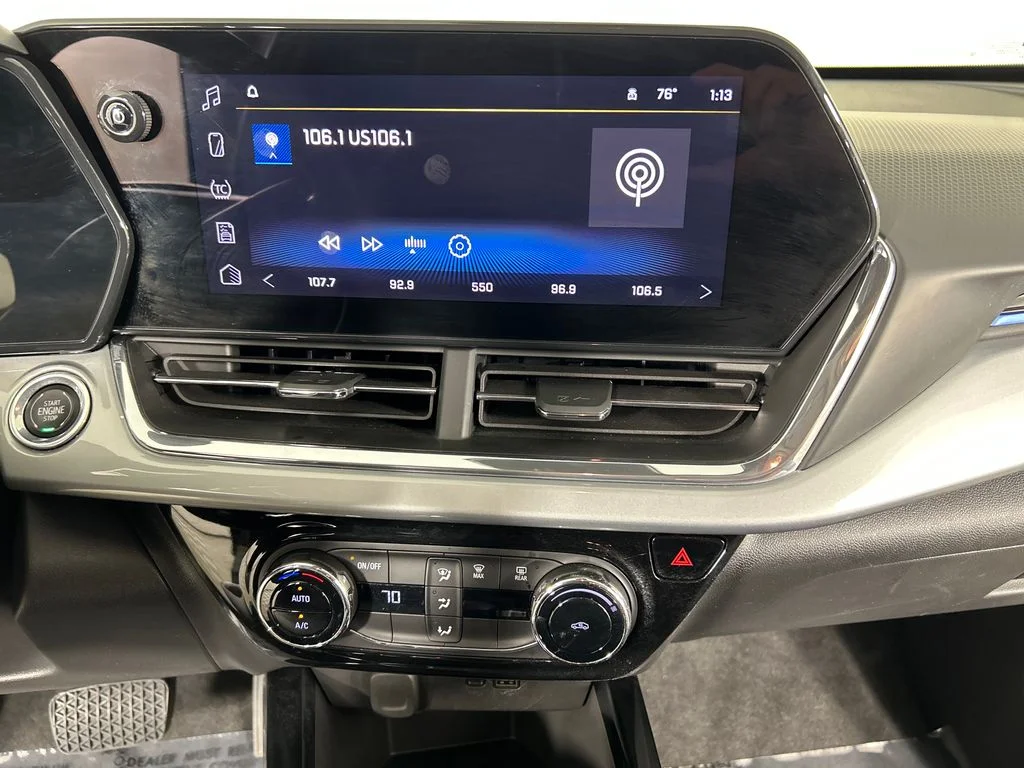Used 2025 Gray Chevrolet LT image 14