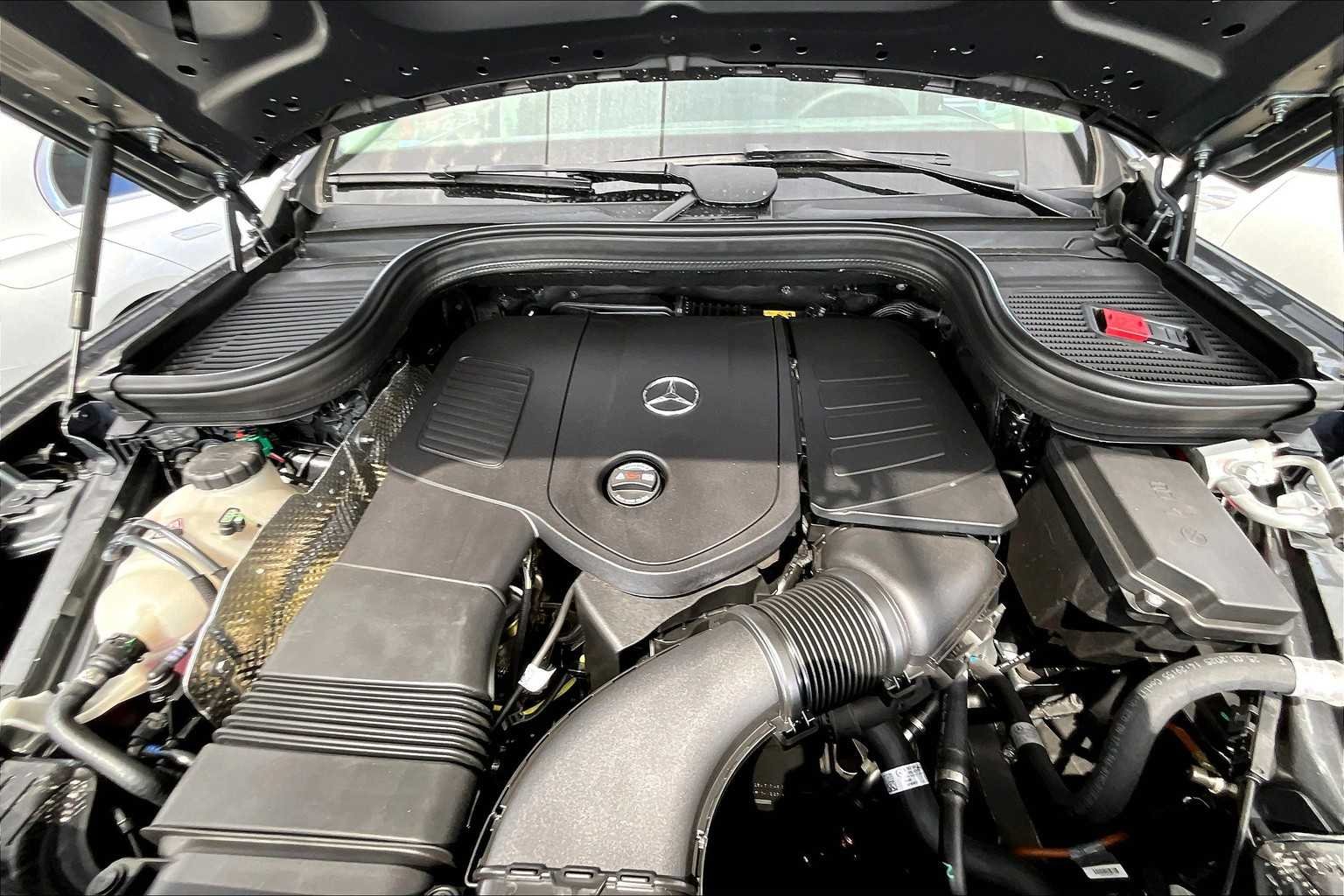 New 2026 Selenite Grey Metallic Mercedes-Benz GLE 450 image 18