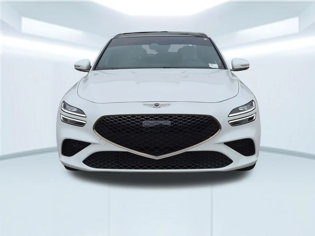 Used 2023 White Genesis 2.0T image 10