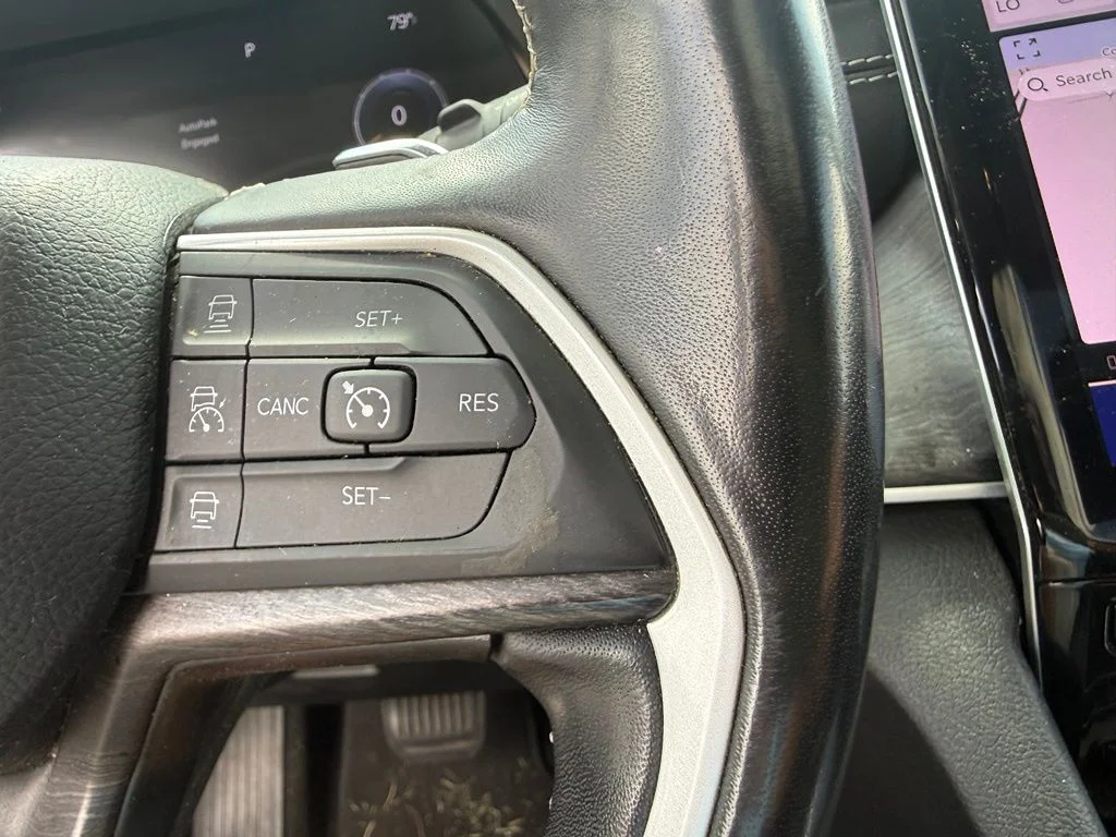 Used 2022 Gray Jeep Limited image 19