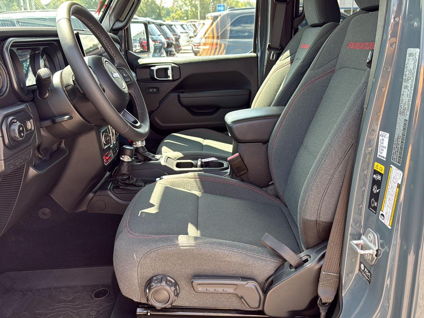 Used 2025 Anvil Clearcoat Jeep Rubicon image 15